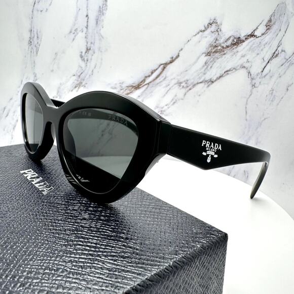 New PRADA Sunglasses Black Butterfly Cat Eye Logo Symbole Logo New main image 15